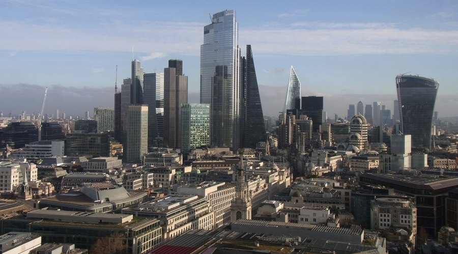 A股公告精选 | 中科曙光、海光信息发布中期业绩